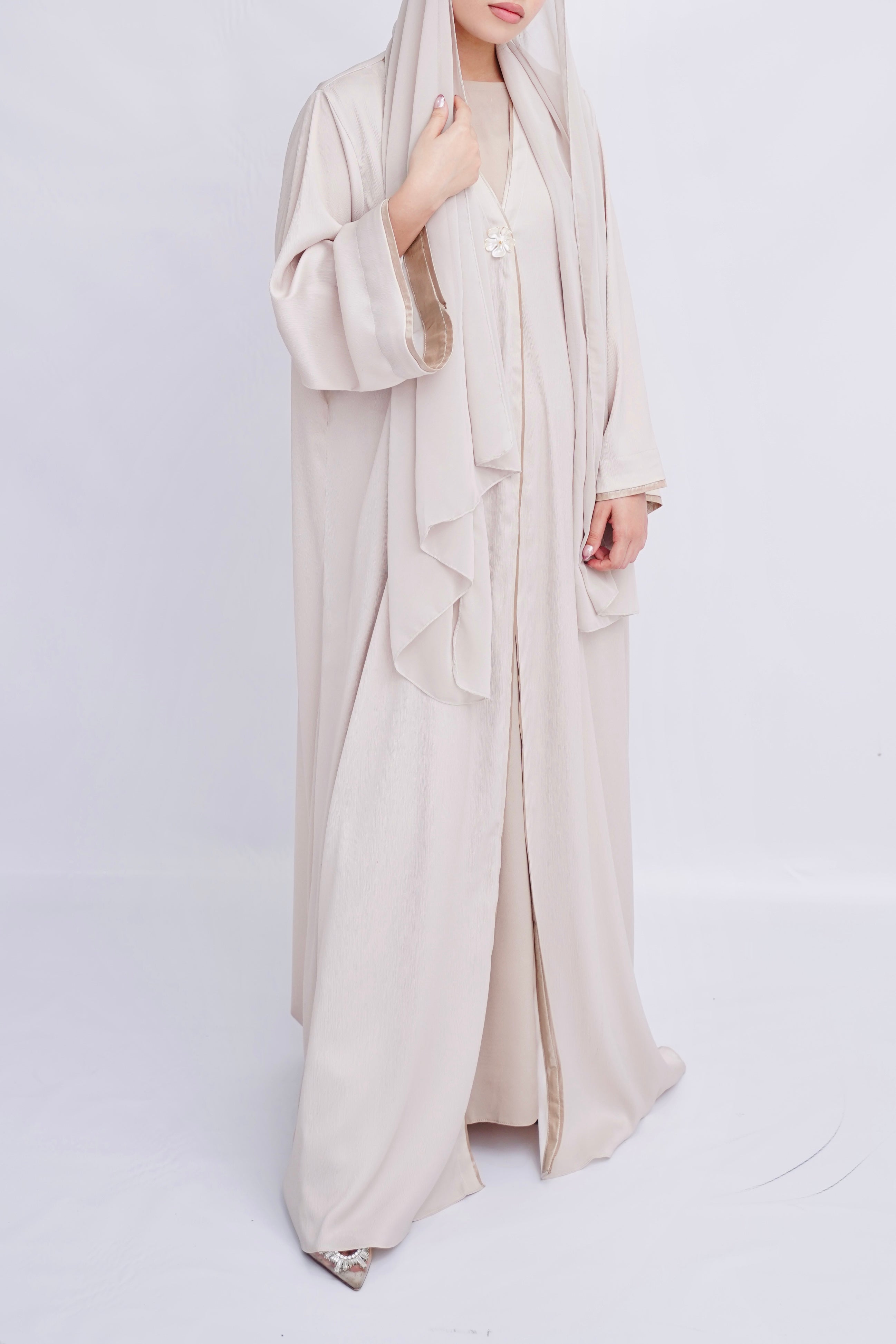 Beige Flora